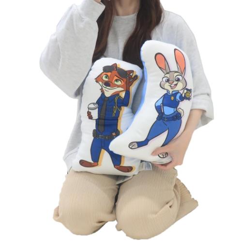 ★新品　特大ズートピア　ジュディ　人形　クッション ズートピア ディズニー キャラクター クッション ダイカットクッション