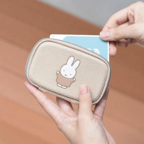 ミッフィー ディックブルーナ 絵本キャラクター カード入れ PUPU FELT ププフェルト カードケース ベージュ ピージーデザイン