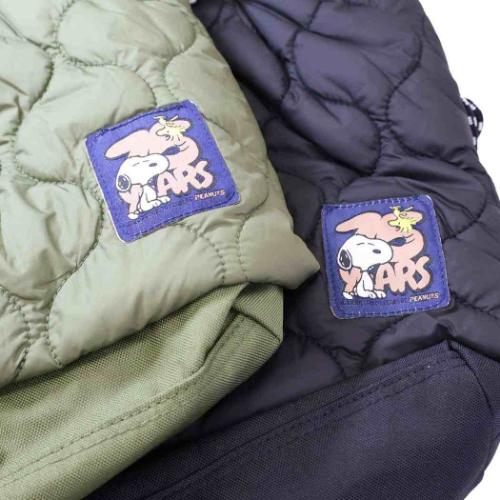 PEANUTS スヌーピー IP.セオルー.パフ.Peanuts-0R ヘルメットバッグ型