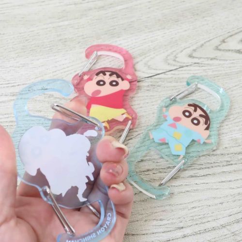 クレヨンしんちゃん　キーホルダー クレヨンしんちゃん 刺繍チャーム付きぬいぐるみキーリング