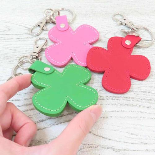 スヌーピー ピーナッツ キャラクター キーリング レザーキーホルダー クローバー2 グリーン ピンク レッド