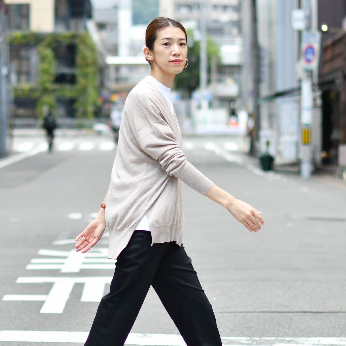 JOHN SMEDLEY【ジョンスメドレー】ビッグシルエットVネックニット 30G RIDLAY SOFT FAWN ウール ライトブラウン