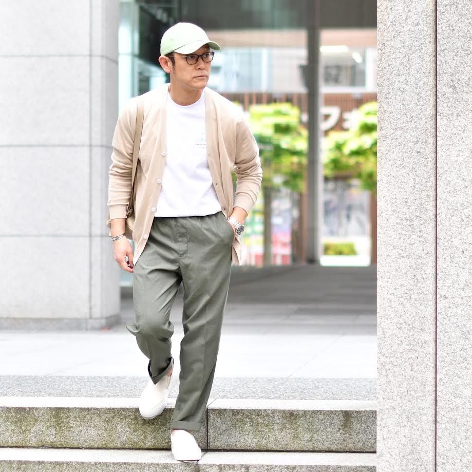 JOHN SMEDLEY【ジョンスメドレー】Vネックカーディガン 30G MODERN FIT WYATT ALMOND コットン ライトベージュ