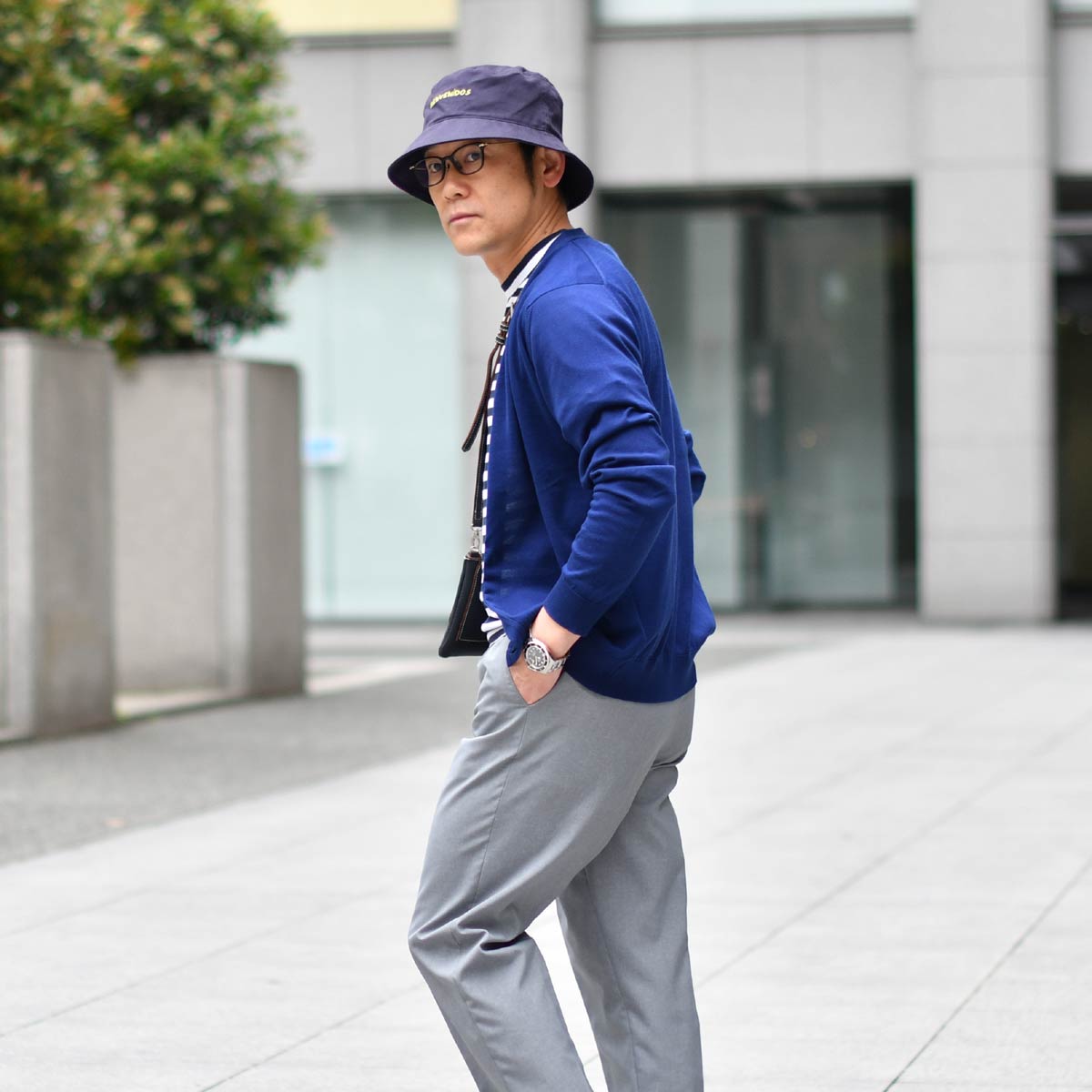 JOHN SMEDLEY【ジョンスメドレー】Vネックカーディガン 30G MODERN FIT WYATT MARINE BLUE コットン  マリンブルー