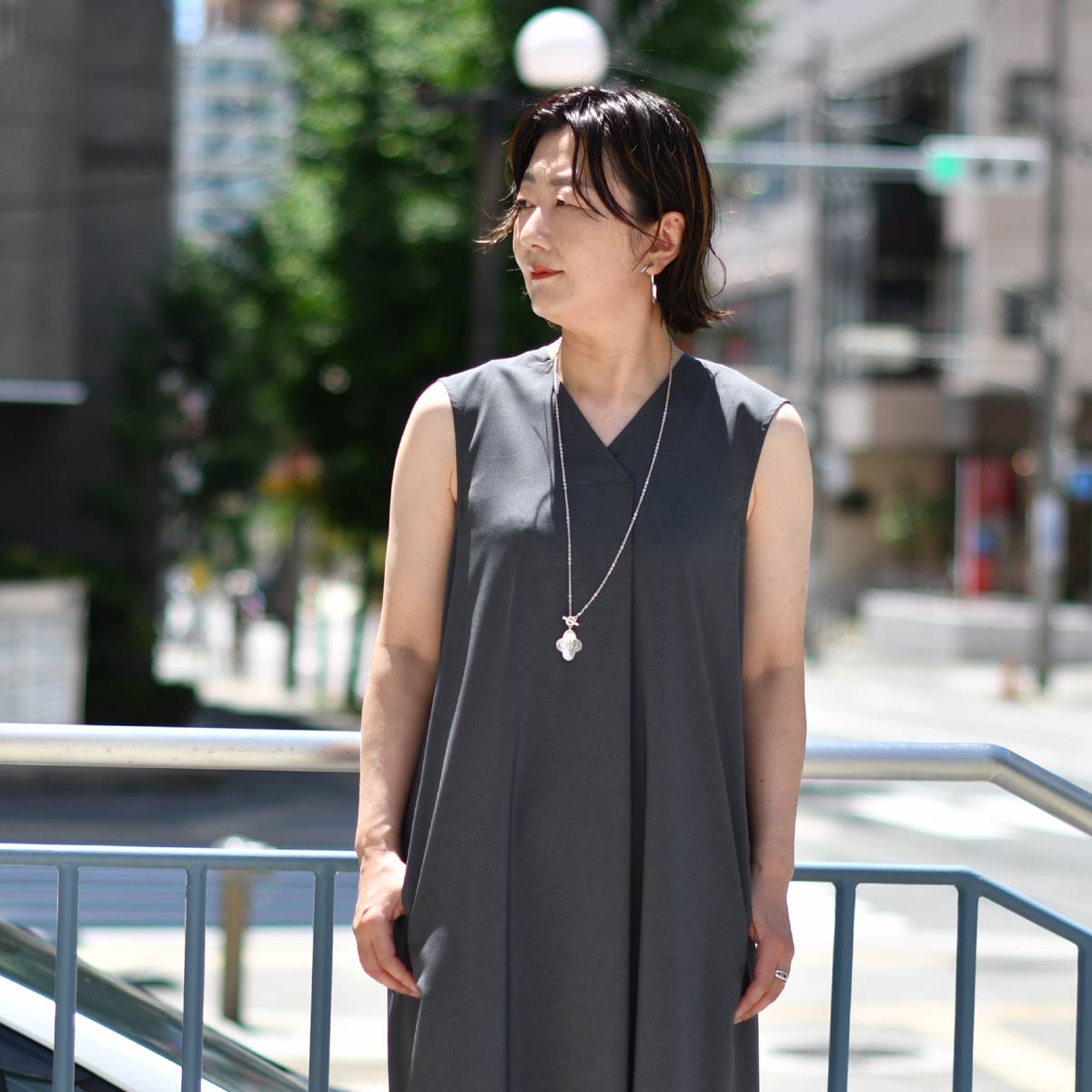 three dots（スリー ドッツ） three dots【スリードッツ】ノースリーブ