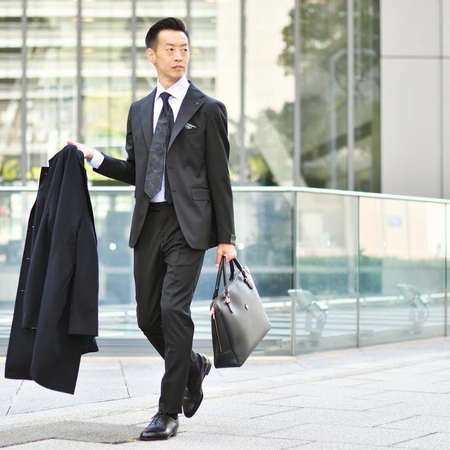 ネクタイでも品格のある抜け感は◎TIE YOUR TIE(タイユアタイ