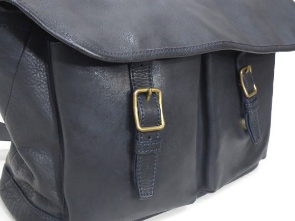 【美品】土屋鞄 ビークル ハーフフラップショルダーバッグ ネイビー 美品 土屋鞄 ビークル ハーフフラップ ショルダー バッグ レザー