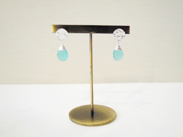AZUNI（アズニ） アクアカルセドニー付きシルバーピアス レディース 
