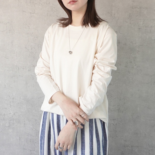専用【完売・新品】MACHATTラウンドヘムロングTシャツ(ホワイト) ROOP TOKYO tシャツ ラウンドヘム ロング丈長袖Tシャツ サムホール