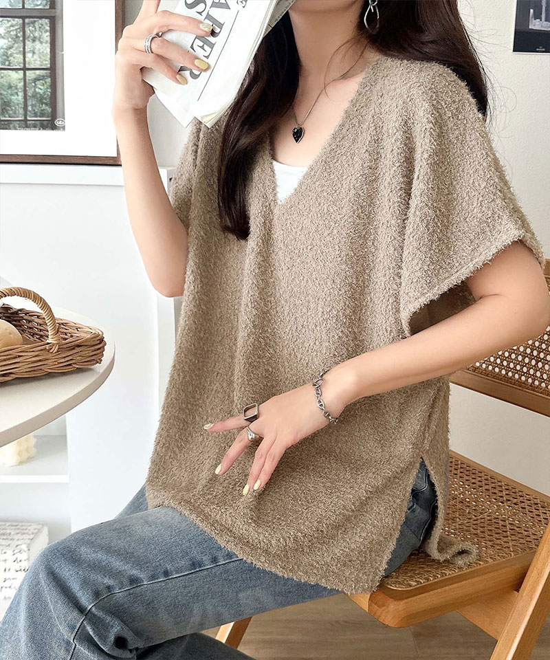 重ねるだけで、今日のコーデが一気に垢抜け。サイドスリットラメシャギーVネックベスト Classical Elf クラシカルエルフ ce1010662 | classicalelf | 15