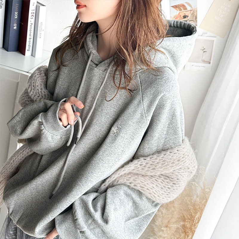 CREDONA（クレドナ）の「刺繍ロゴPK（パーカー）」 - WEAR