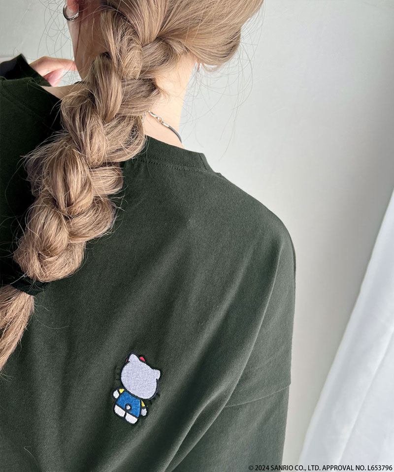 新品未使用　HELLO KITTY 50th 袖レースアップ長袖Tシャツ　140 HELLO KITTY 50th】袖レースアップ長袖Tシャツ(120cm ラベンダー