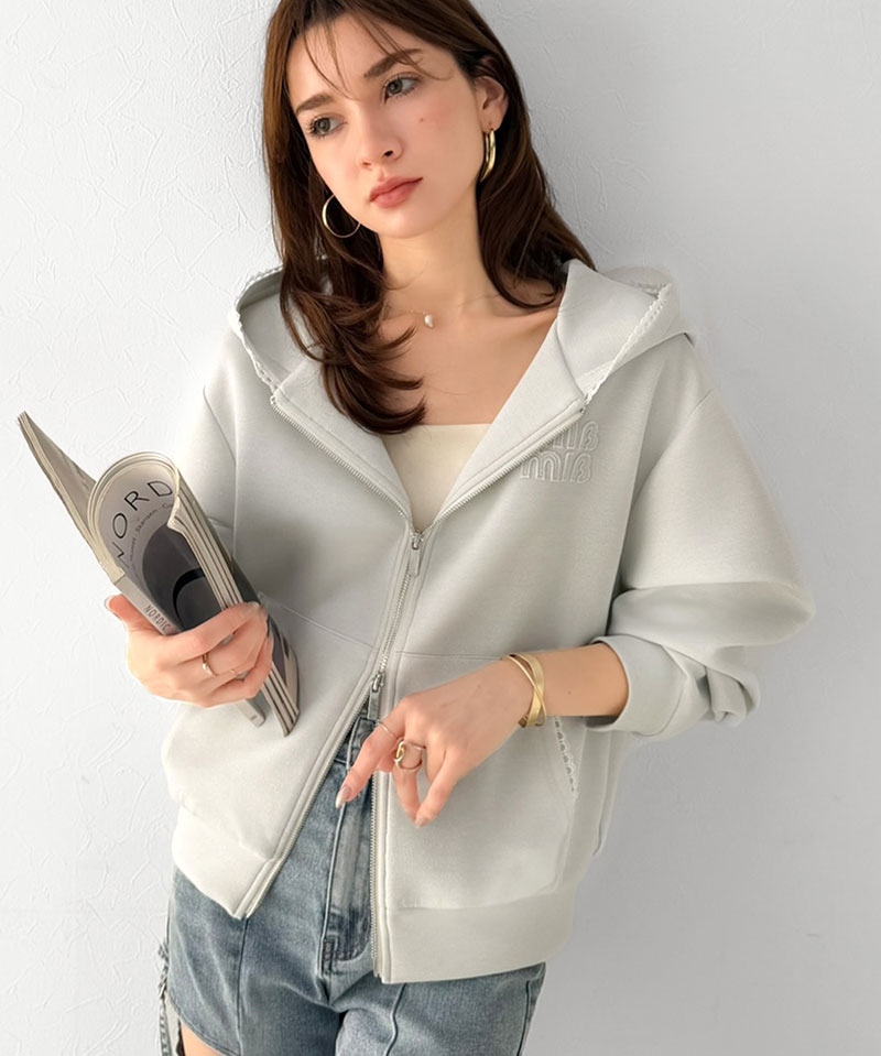 【mily bilet】 パーカー レディース 春 トップス ショート丈 ダブルジップ ラメ ワッペン付き ピコレース キラリ 大人可愛い もっちり ダンボール生地 | classicalelf | 04