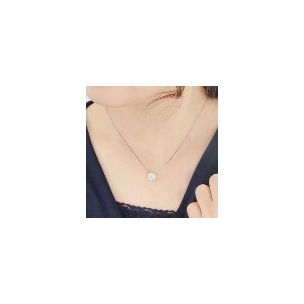 商品画像３ PT900 0.9ct ダイヤモンド フラワーモチーフ ネックレス