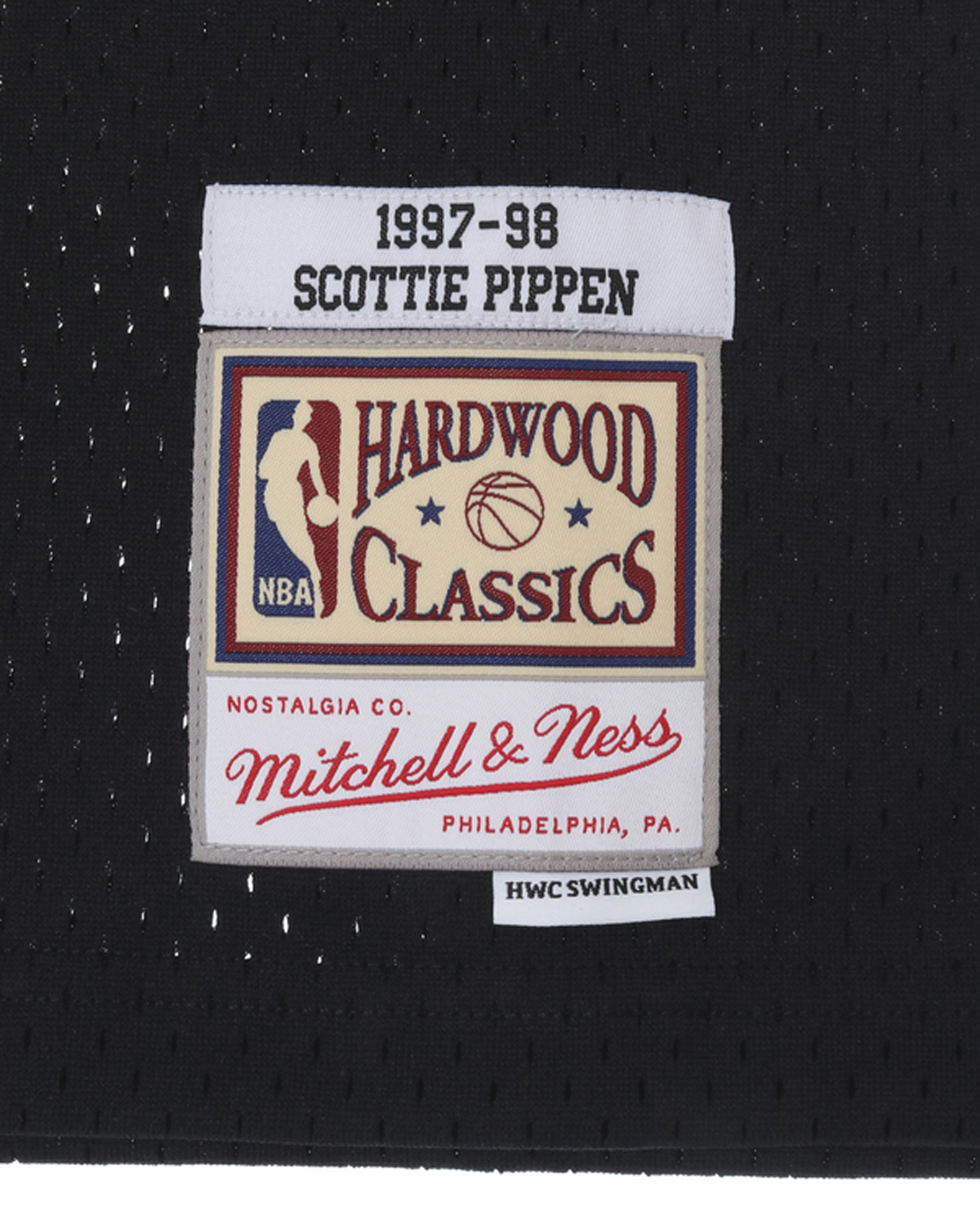 Mitchell & Ness ミッチェルアンドネス バスケットジャージ ノースリーブ 1997-98 CHICAGO BULLS SWINGMAN ALTERNATE JERSEY S PIPPEN #33 SMJYGS18151｜clickstarwaks｜05