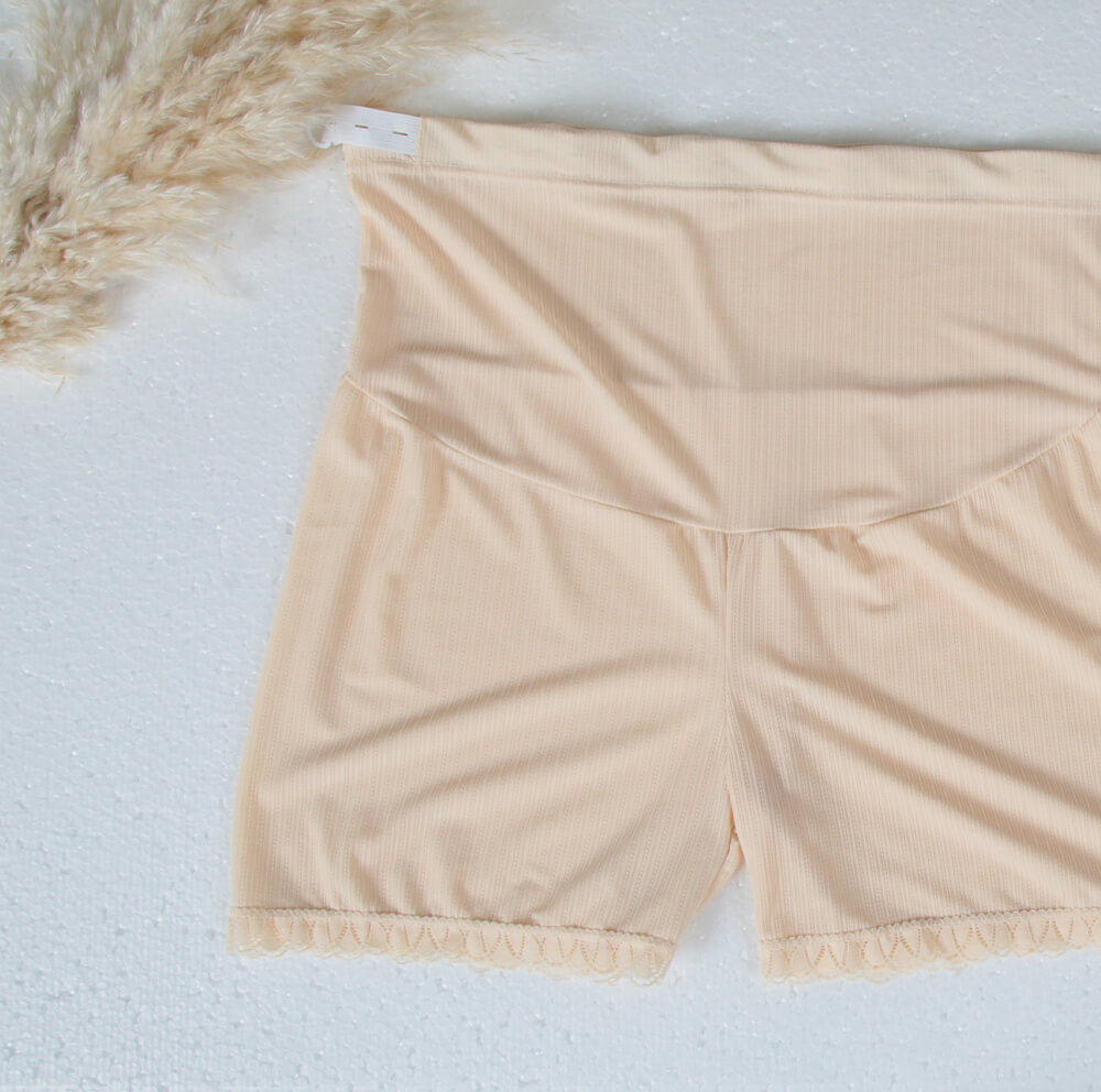 アンティークホワイトのペチパンツ 　アメリ スタッフ買い物帖》便利すぎて2色買い。リゼッタの定番