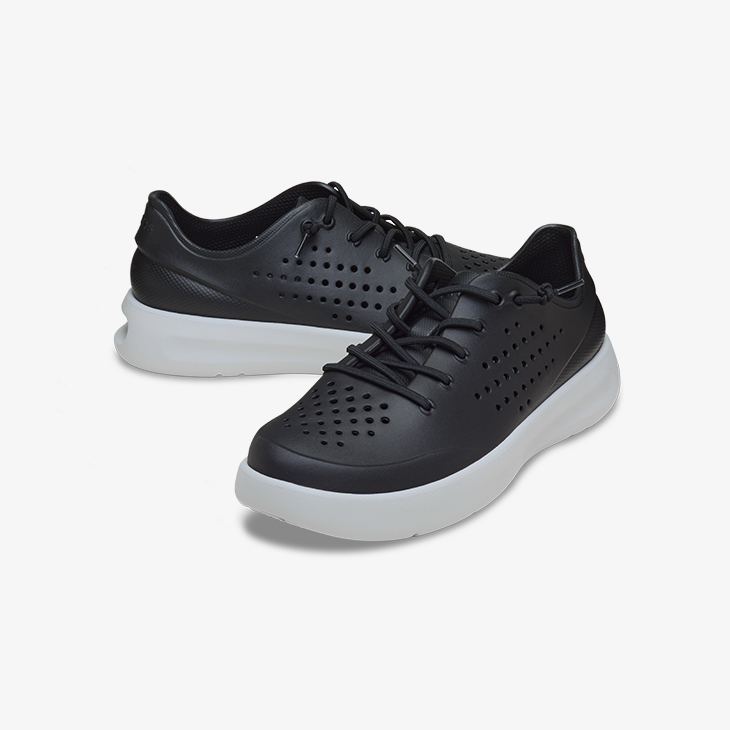 ハズブロ メン・イン・ブラック メンインブラック ストライククルーザー crocs（クロックス） サンダル メンズ 《Ms》 InMotion Pacer M イン