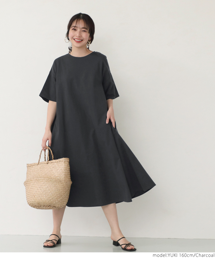 ださい ワンピース フレアワンピ ラウンドネック 丸首 柄 半袖 ウエストマーク 着痩せ 大人カジュアル 涼し気 軽やか 爽やか エレガント すっきり ブルー シンプル お出かけ おしゃれ 女子会 魅力的 パンツドレ