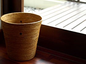 アタ ダストボックス おしゃれ ゴミ箱 リビング 寝室 洗面所 トイレ