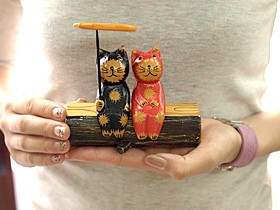 バリネコS(カップル＆魚) 切り株付き アジアン雑貨 バリ 猫 置物