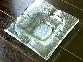 バリのアッシュと例