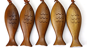 木製キーホルダー　魚(Mサイズ)  ハワイアン雑貨 魚 ハワイ ホテル キーホルダー ルームキー ルームキーホルダー  メール便対応可 |  | 10