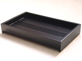 ダークブラウン