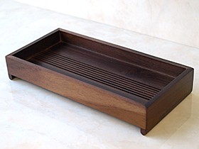 ライトブラウン