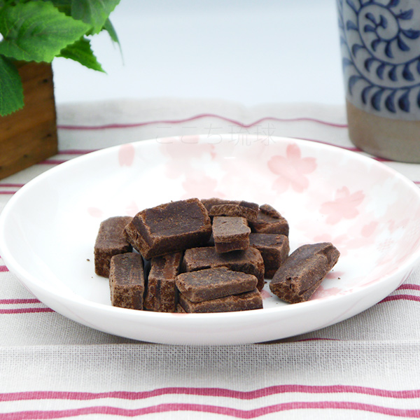 琉球ショコラ プレーン 35g×30袋　/黒糖 チョコレート 沖縄お土産 お菓子 琉球ショコラ プレーン 35g×30袋 /黒糖 チョコレート 沖縄お土産 お