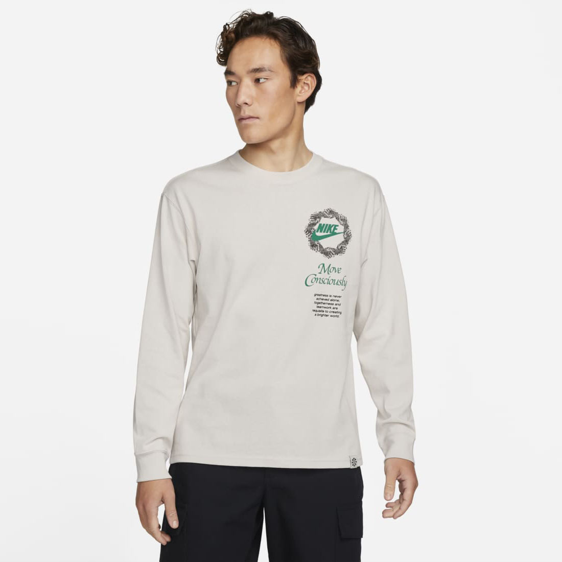 NIKE ナイキ グラフィック ロングスリーブ Tシャツ DN5141-072