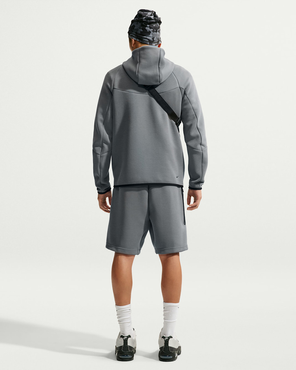 NIKE（ナイキ） テックフリース フルジップ ウィンドランナー パーカー