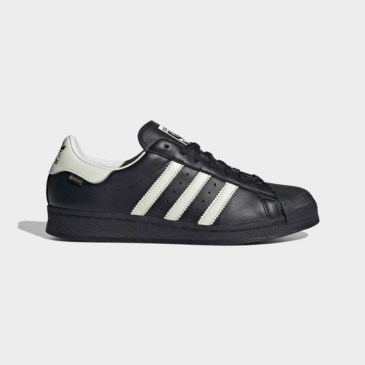 adidas Originals アディダス スーパースター 82 ゴアテックス GTX
