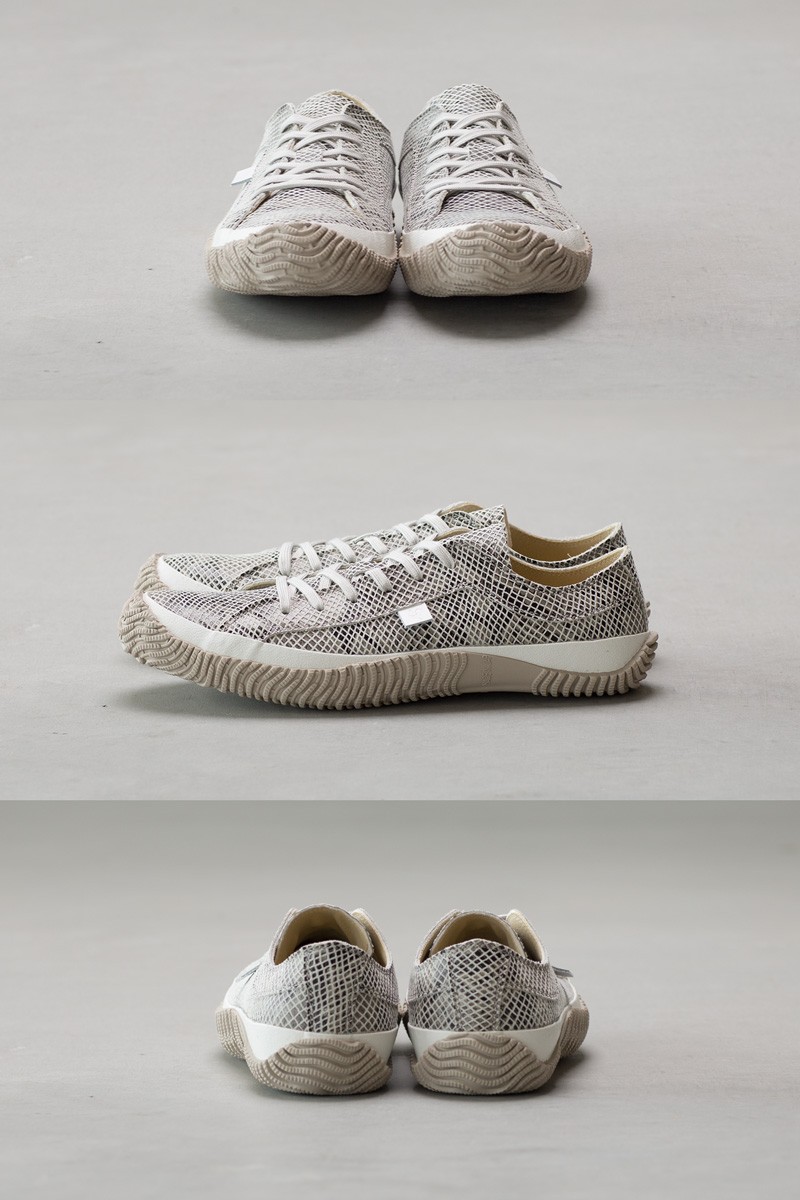 スピングルムーブ SP-104R スネーク柄 スニーカー 61.ホワイト