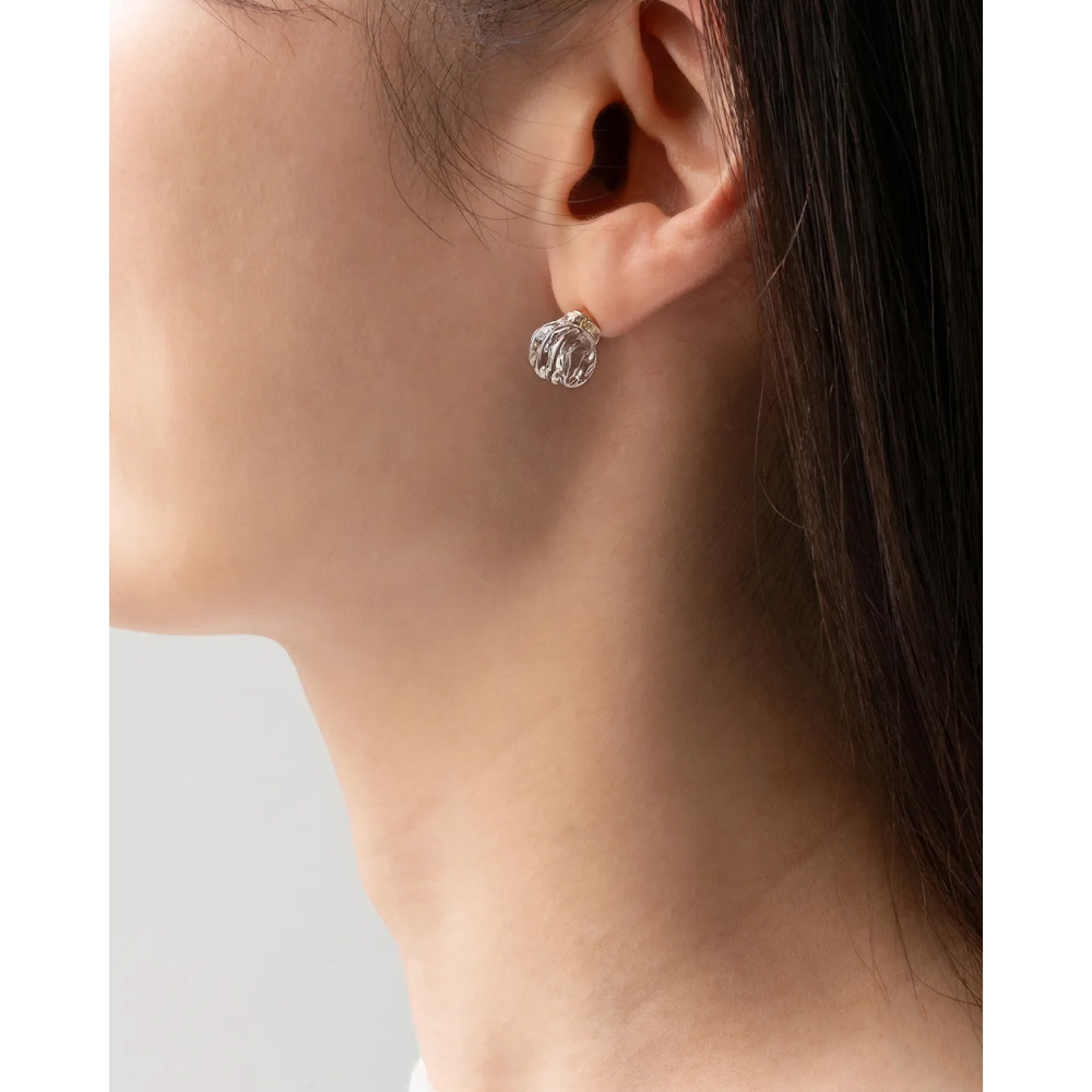 HARIO Lampwork Factory（ハリオランプワークファクトリー） ピアス