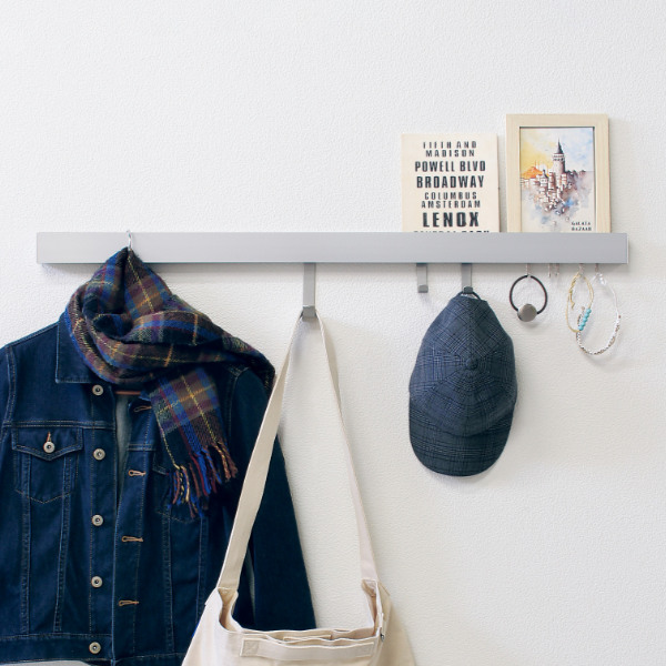 壁掛けフックハンガー 楽天市場】壁掛け フック 幅60cm 木目調 壁面収納 レール 長押風