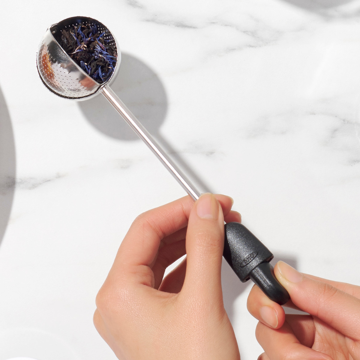 OXO ティーストレーナー ツイスト ティーボール ( ティーストレイナー 茶こし こし器 ) 関連画像1