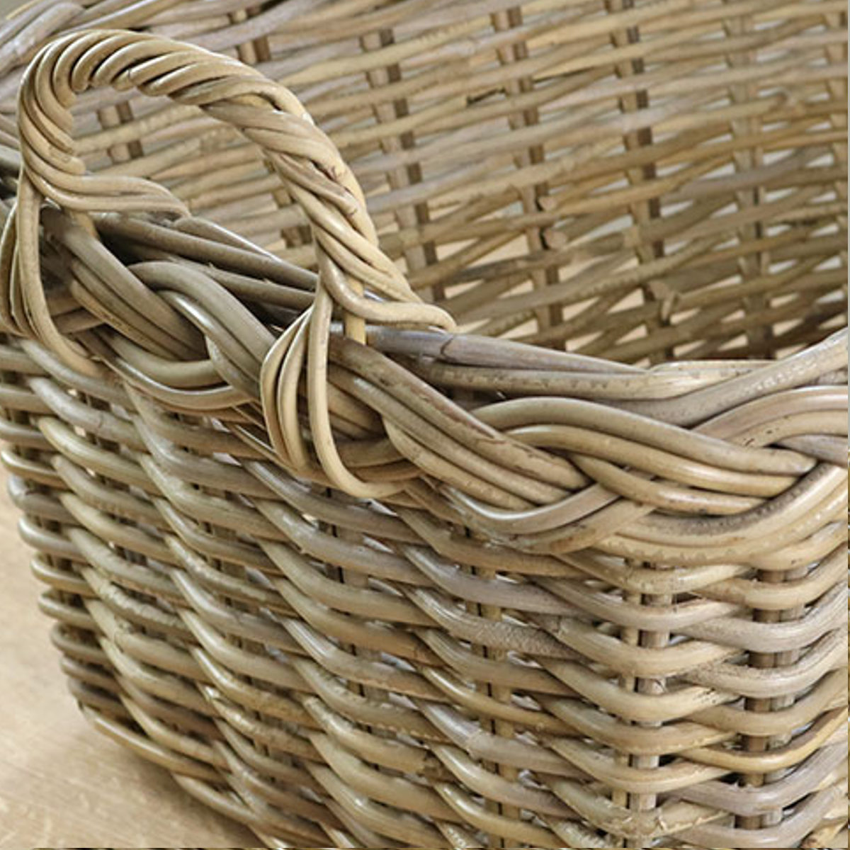 バスケット ラタン 幅61×奥行43×高さ32 持ち手付き かご 大きい