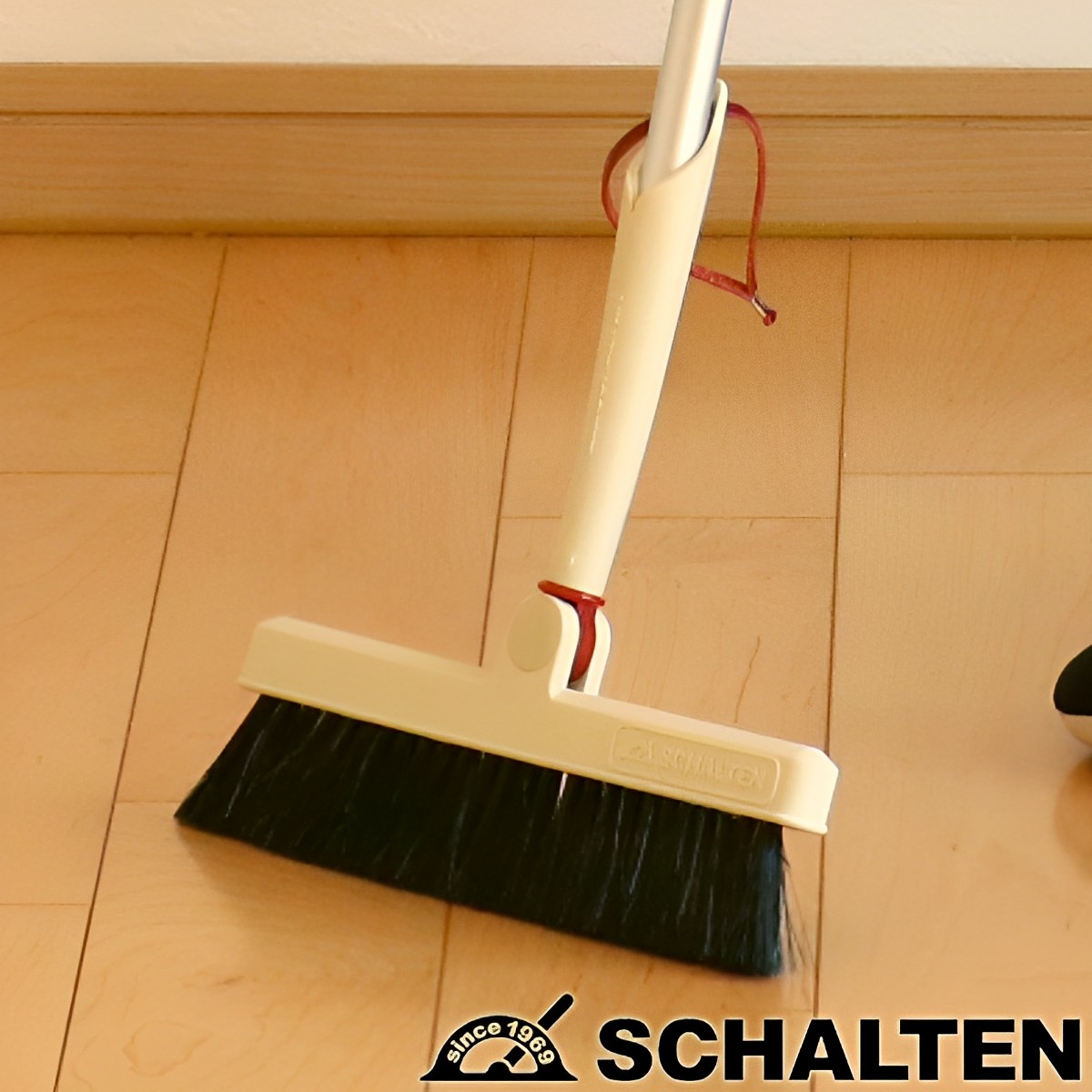 ほうき SCHALTEN フロアブルーム （ シャルテン ホウキ 箒 おしゃれ 日本製 掃除 床掃除 掃き掃除 屋外 屋内 ホワイト ）