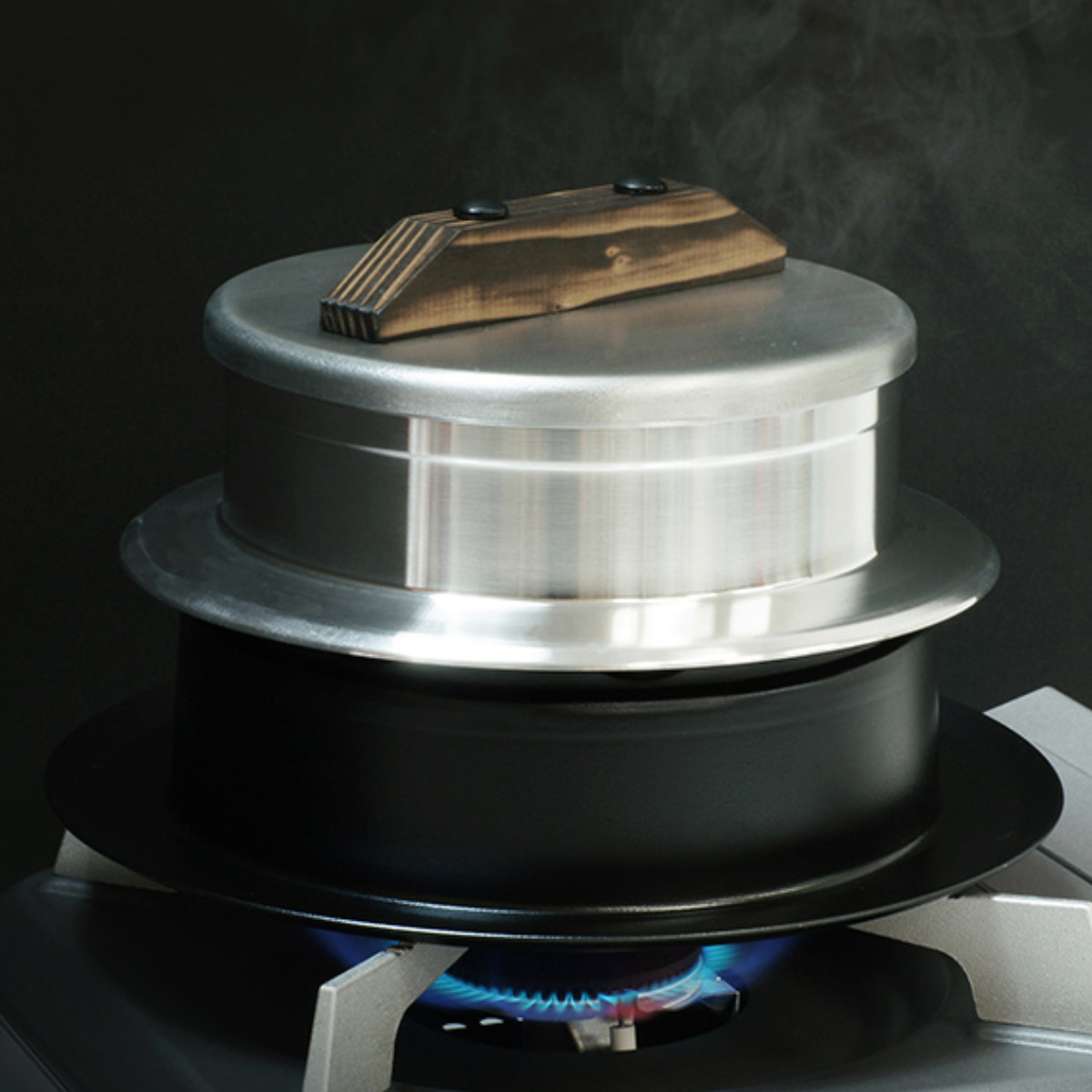 やっさん　ウルシヤマ金属工業 釜飯 ご飯窯 5合 ウルシヤマ金属工業 炊飯鍋 5合炊き ガス火専用 謹製 釜炊き三昧 日本