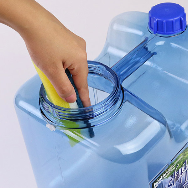 岩谷マテリアル ウォータータンク ポリカ 12L 蛇口付き クリア コック