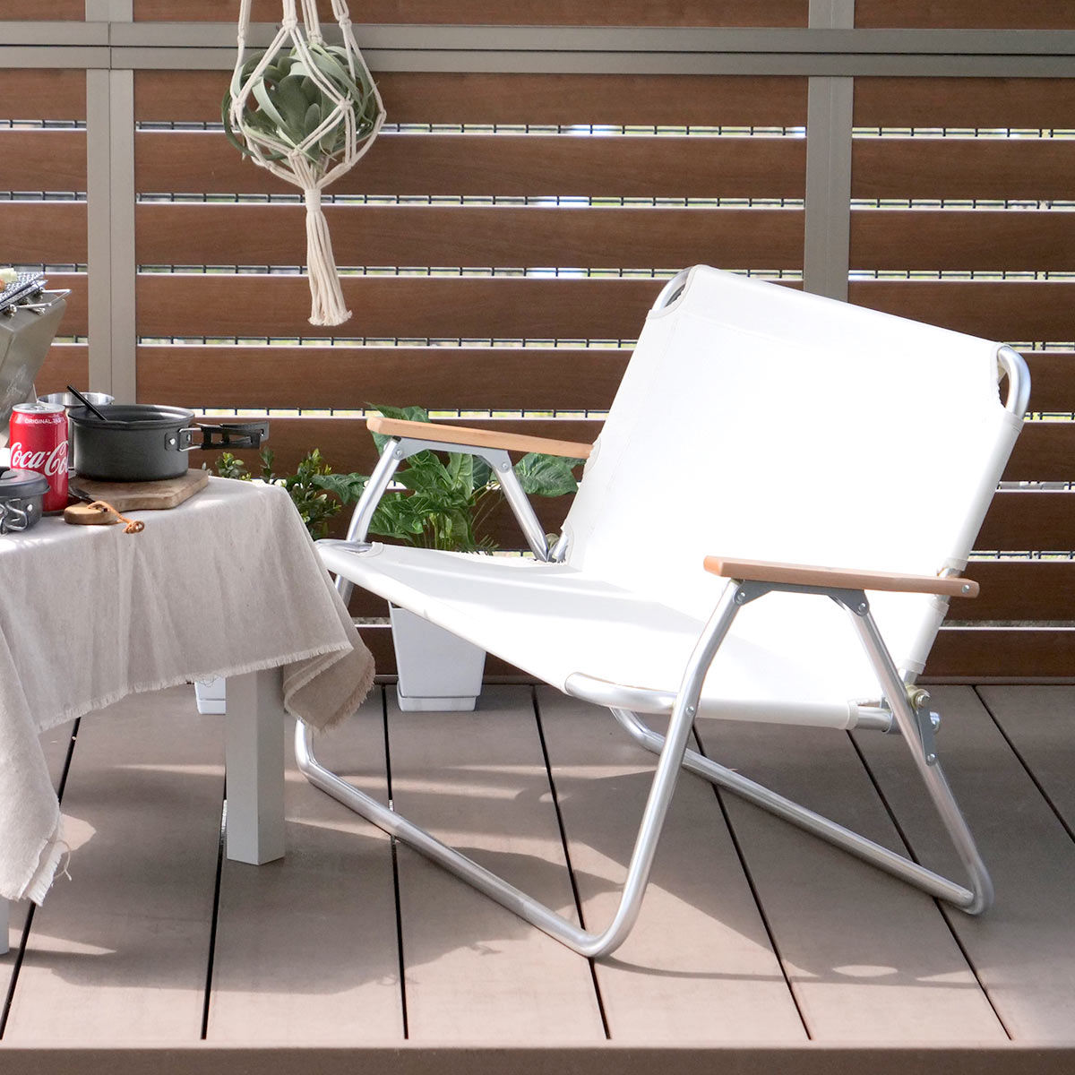 美品　キャプテンスタッグ　キャンプ　チェア　CSクラシックシリーズ　２個セット CAPTAIN STAG（キャプテンスタッグ） アウトドアチェア 折りたたみ