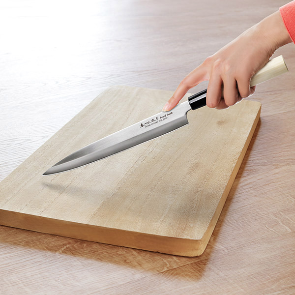 刺身包丁 24cm 濃州正宗 日本製 ステンレス 白木柄 （ 刺身 包丁 柳刃