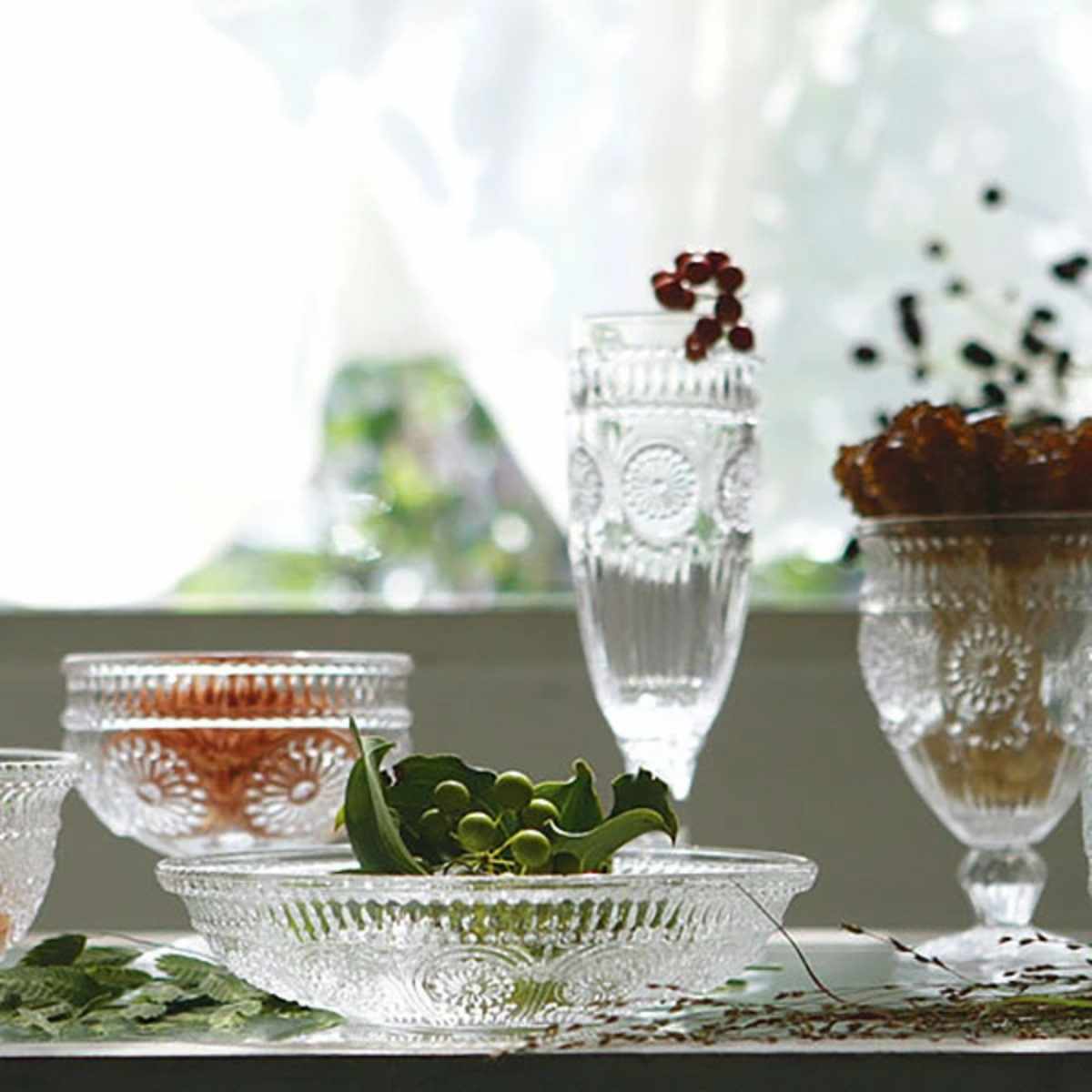【美品】ロイヤルダルトン皿＆ボンボニエール蓋 Ortensia オルテンシア ボンボニエール 蓋つき陶製BOX 【マット