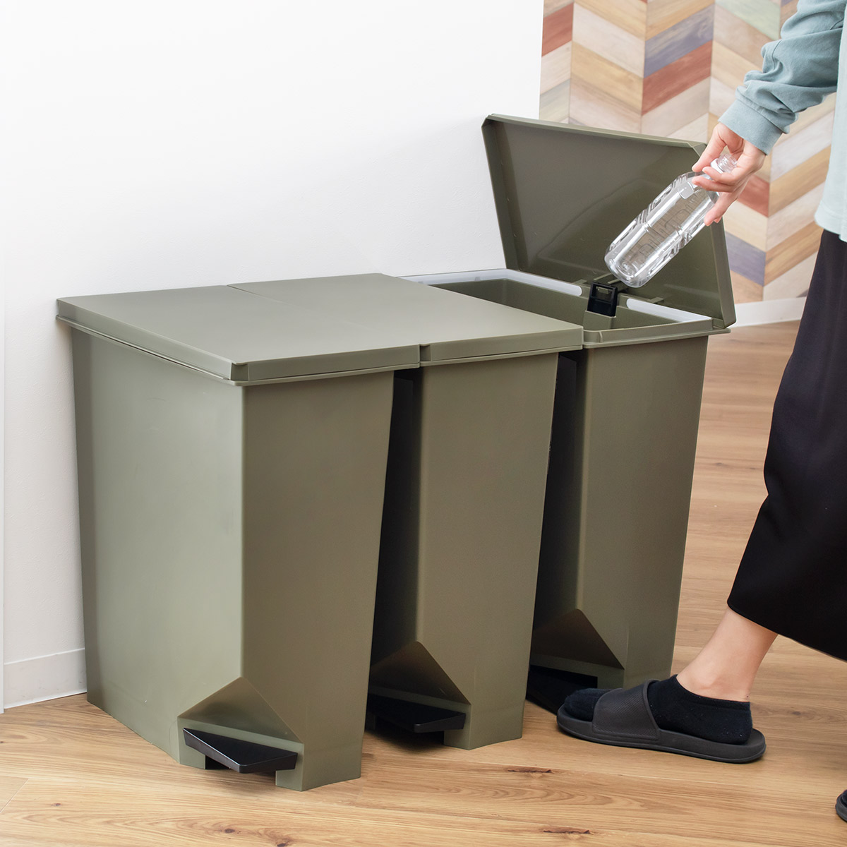 ゴミ箱 35L 同色3個セット 棚下・カウンター下にも置けるペダルペール （ 35リットル ごみ箱 キッチン スリム 棚下 カウンター ペダル式 分別 ふた付き ）_16
