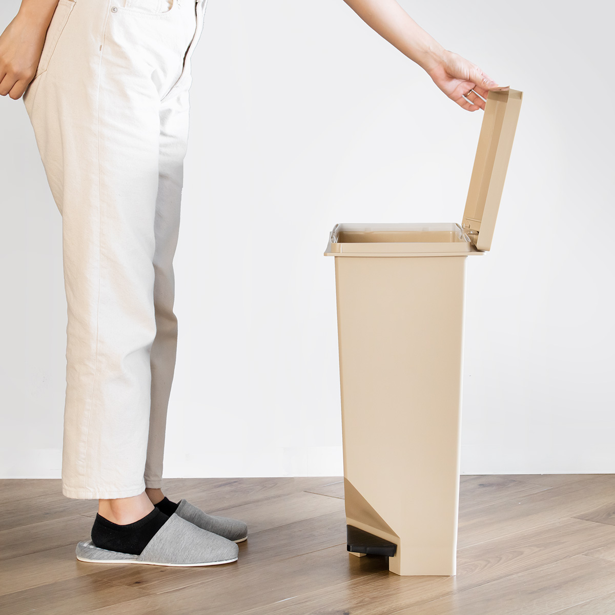 ゴミ箱 35L 同色3個セット 棚下・カウンター下にも置けるペダルペール （ 35リットル ごみ箱 キッチン スリム 棚下 カウンター ペダル式 分別 ふた付き ）_23