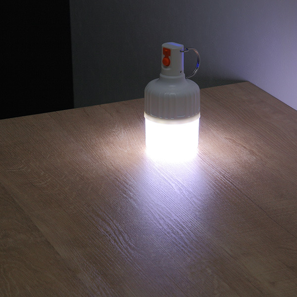 LEDライト ポータブル 2段階切り替え フラッシュ点滅機能付き （ 充電