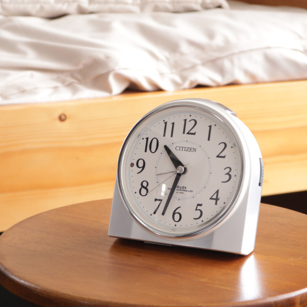 目覚まし時計 シチズン CITIZEN 電波時計 ネムリーナリング （ 置時計