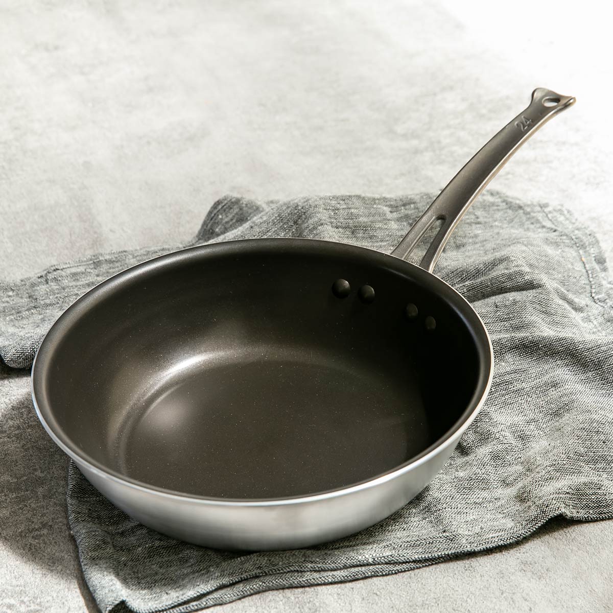 フライパン 27cm 深型 アルミ製 フッ素樹脂加工 シルクフライパン 日本