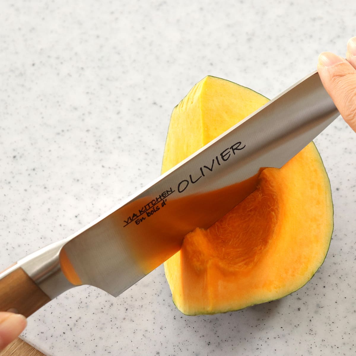 包丁 三徳包丁 刃渡り17cm 木柄 日本製 バイアキッチン OLIVIER （ 17