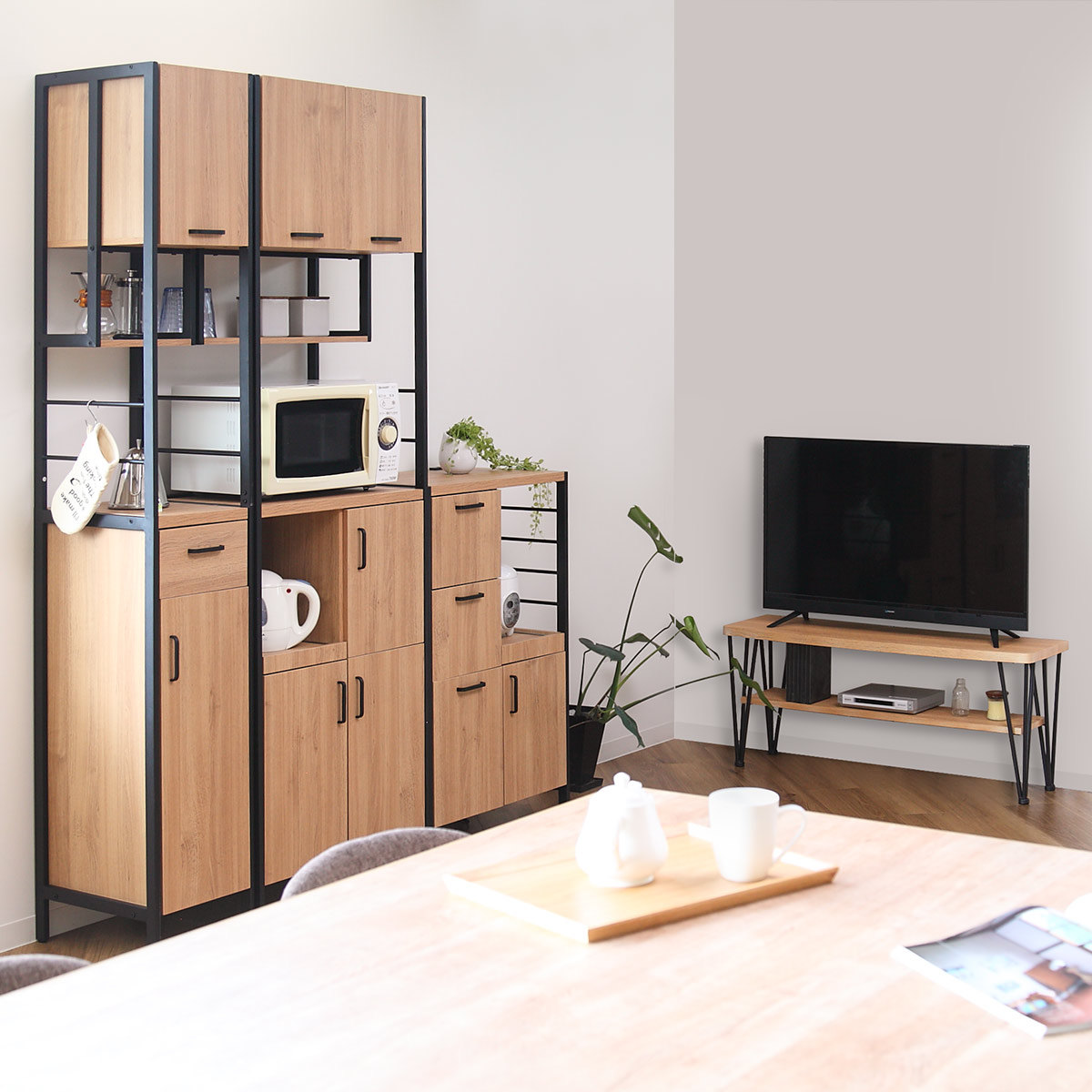 クロシオ テレビ台 ローボード ヴィンテージ調 スチール脚 ART 幅105cm